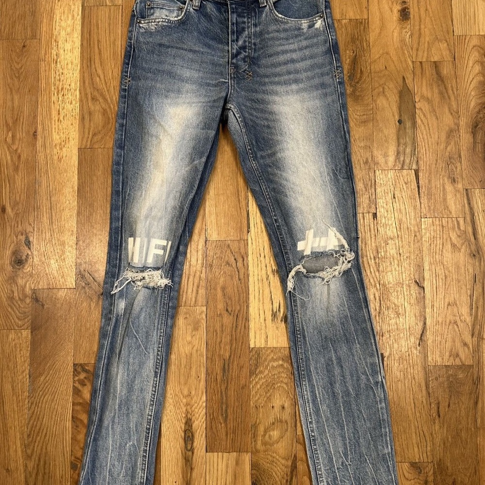 Men's Distressed Blue Jeans